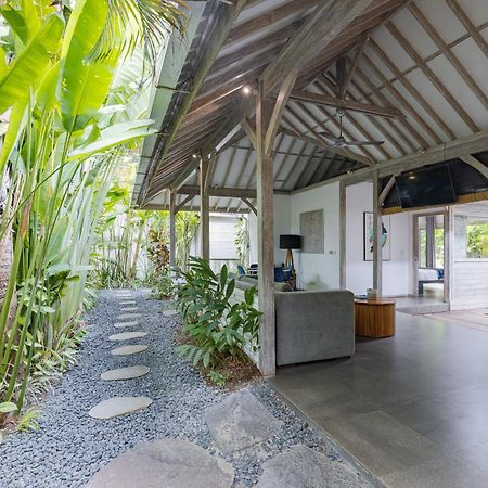 Mundaka Villa By Betterplace Canggu Exterior foto