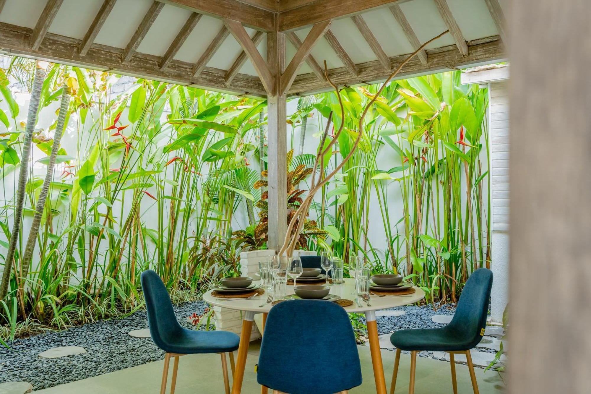 Mundaka Villa By Betterplace Canggu Exterior foto