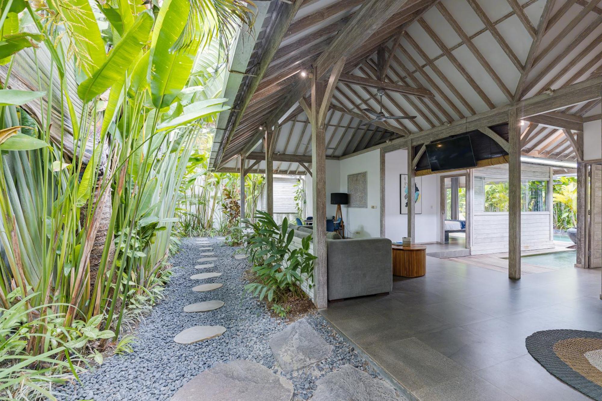 Mundaka Villa By Betterplace Canggu Exterior foto